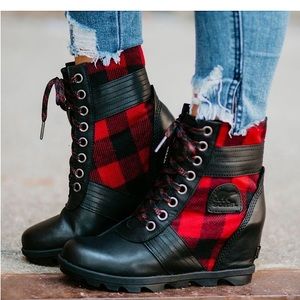 Sorel Lexie Buffalo Plaid Wedge Boots - Size 8